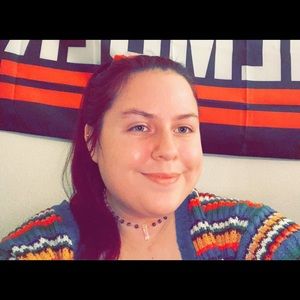 Meet your Posher, Alyssa